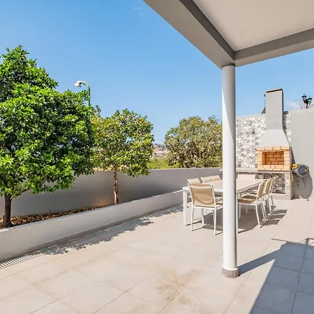 Pedreiro Apartment *